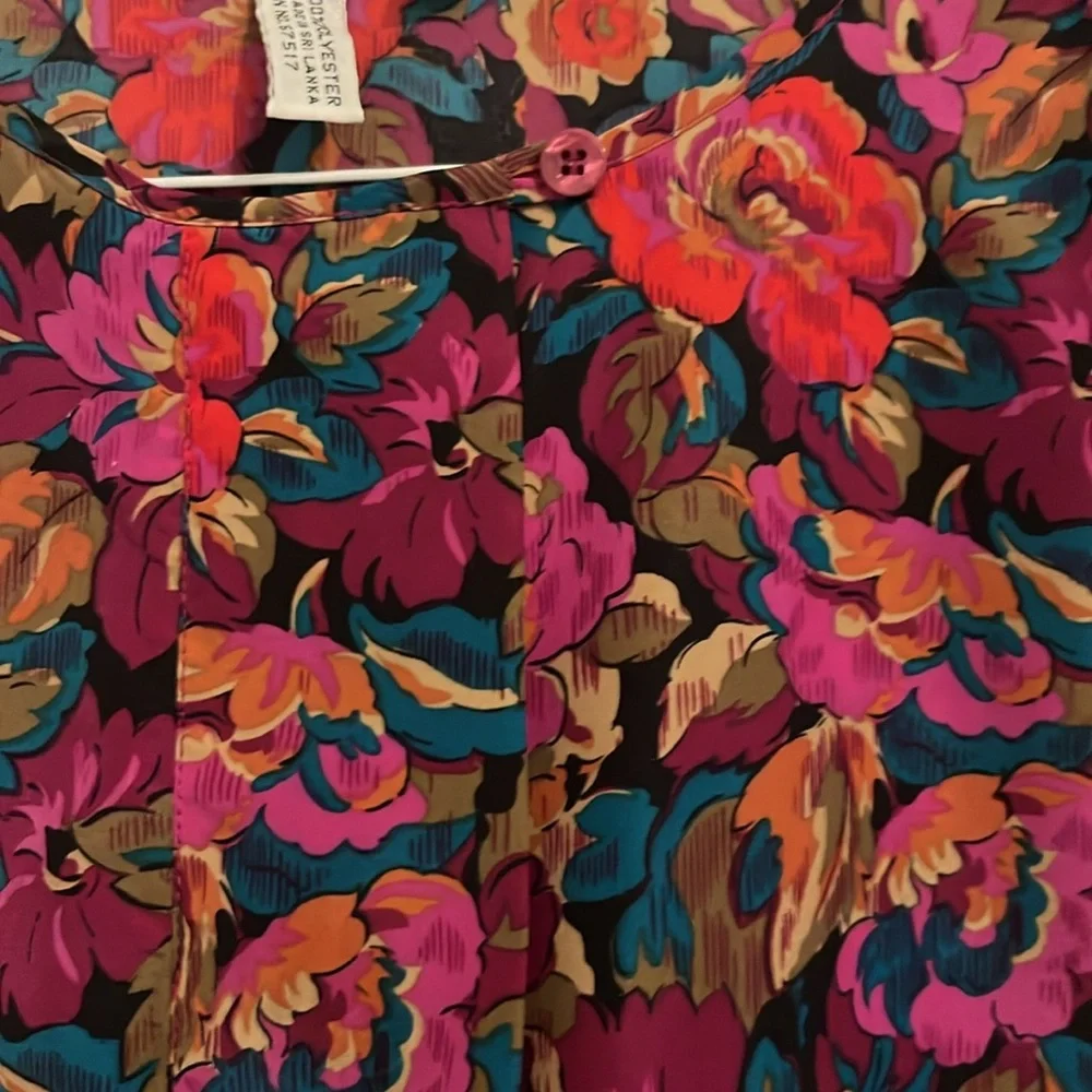 Laura & Jayne Two Floral Blouse - Picture 4 of 9